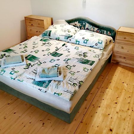 Nemeth Apartmanhaz Balatongyörök Buitenkant foto